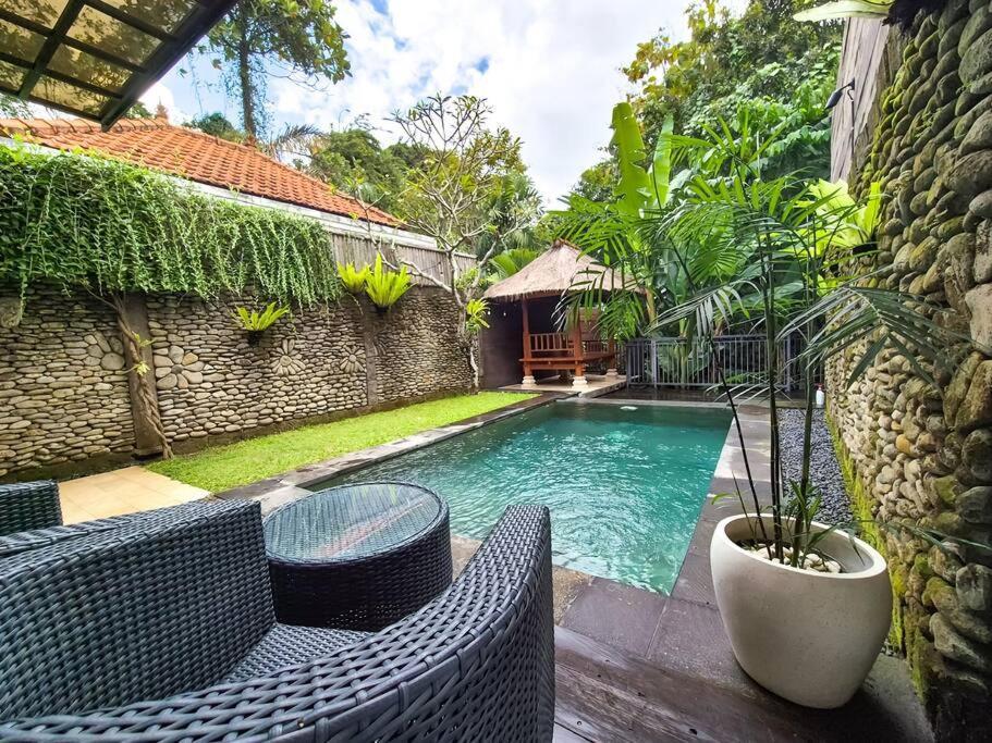 The Sempuana Villa Denpasar Kültér fotó