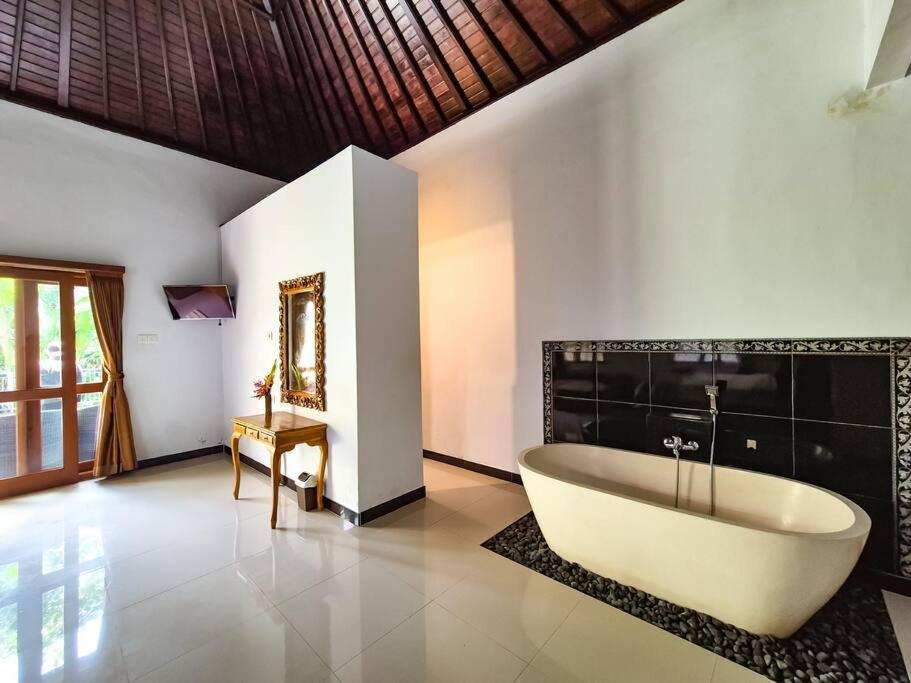 The Sempuana Villa Denpasar Kültér fotó